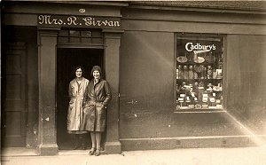 Catrine - Girvan's Shop, Mill Square
